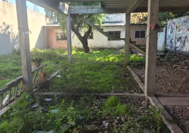 LOTE CON MEJORAS EN GONZALEZ CATAN 
